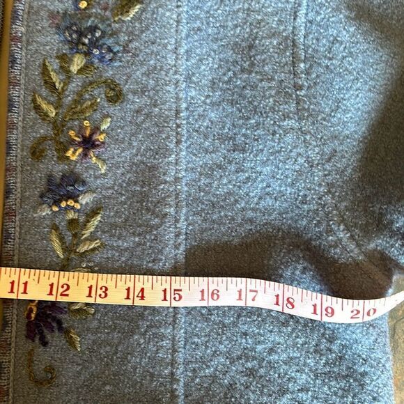 Icelantic Embroidered Wool Shacket Sweater Jacket Medium - Picture 13 of 15